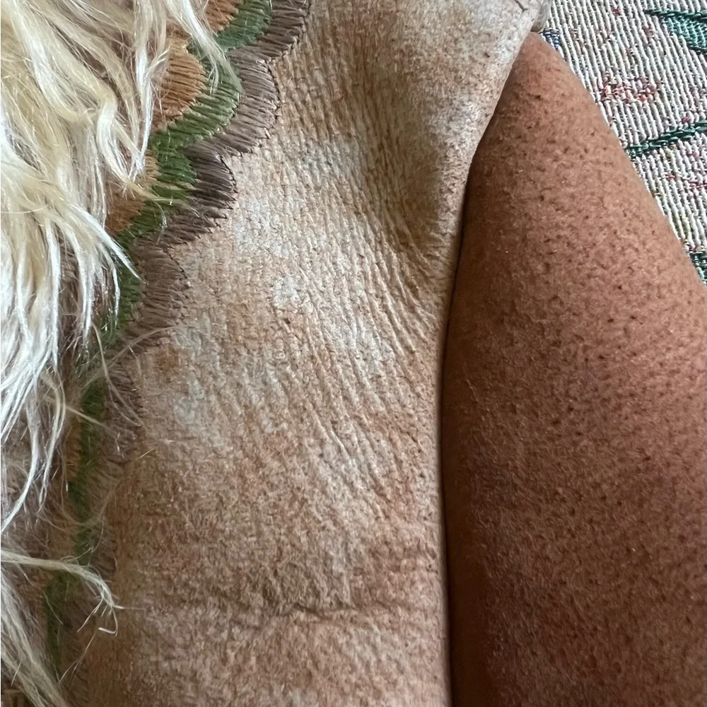 Vintage Tan Teddy Jacket with Embroidery Accents - Picture 6 of 9